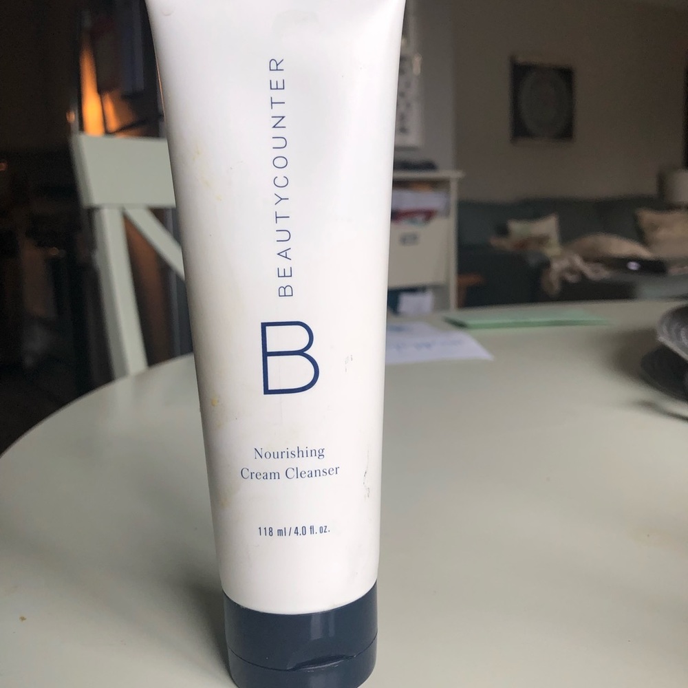 Beautycounter nourishing cream cleanser